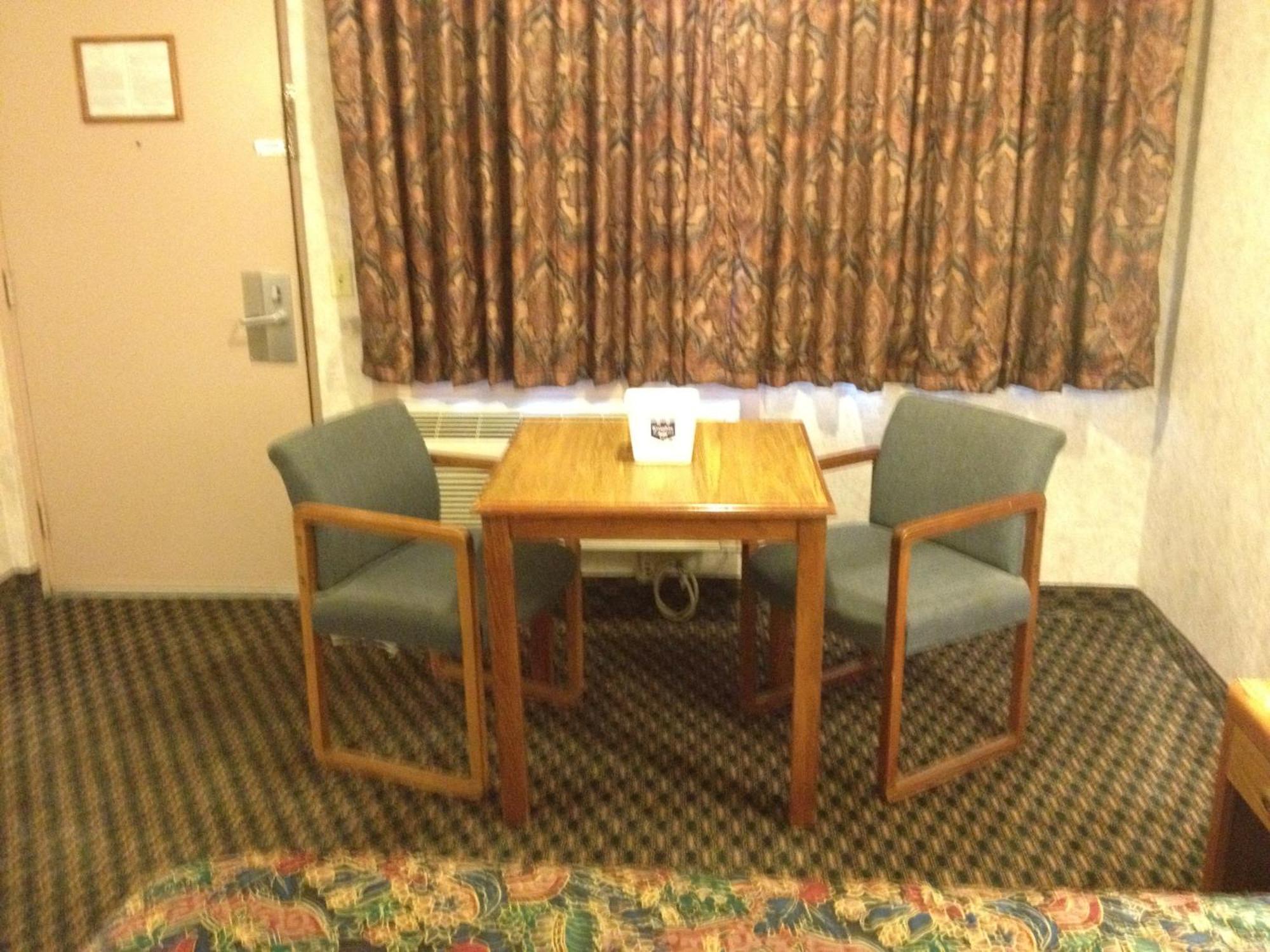 Richmond Inn And Suites Kültér fotó