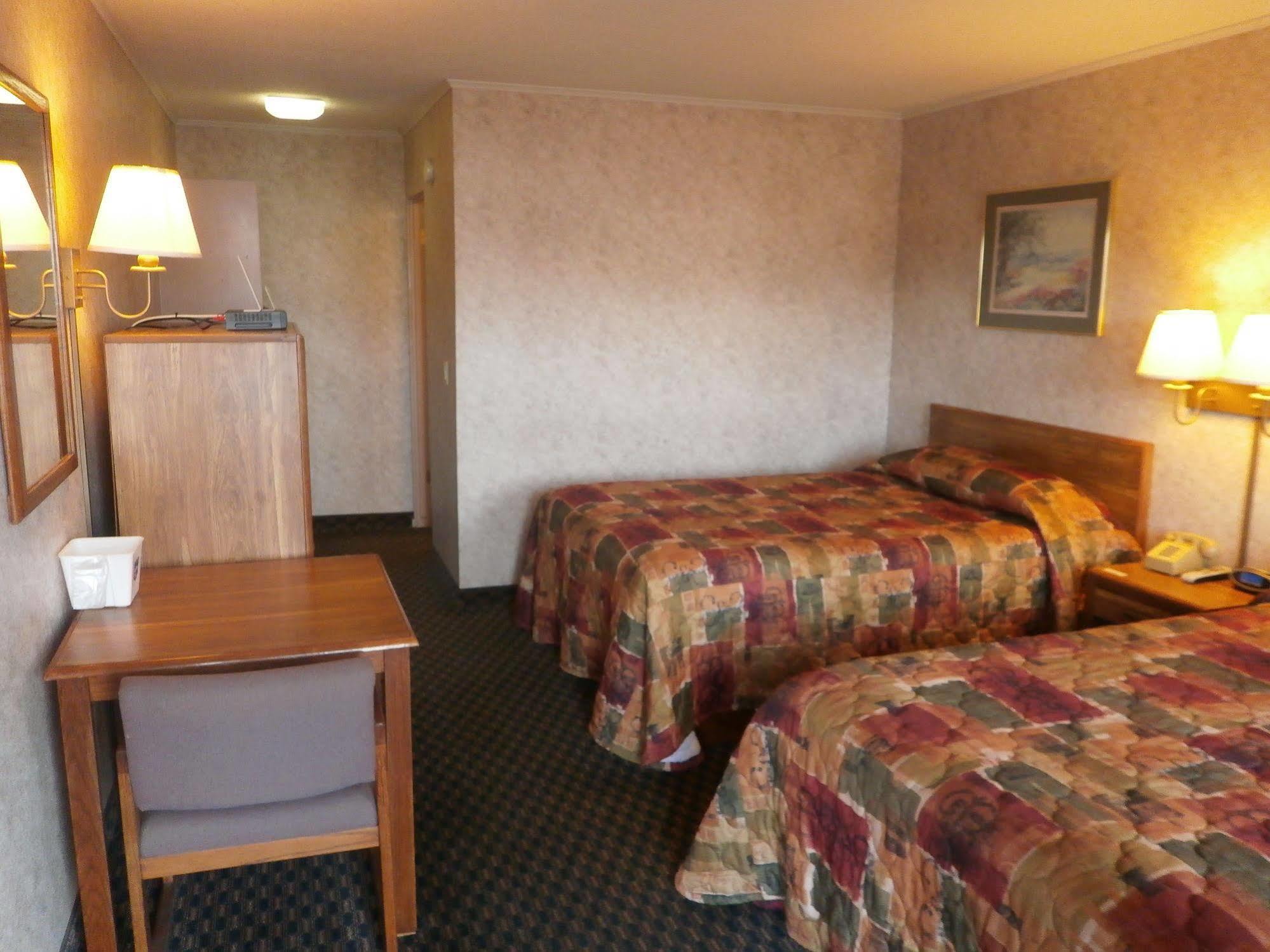 Richmond Inn And Suites Kültér fotó