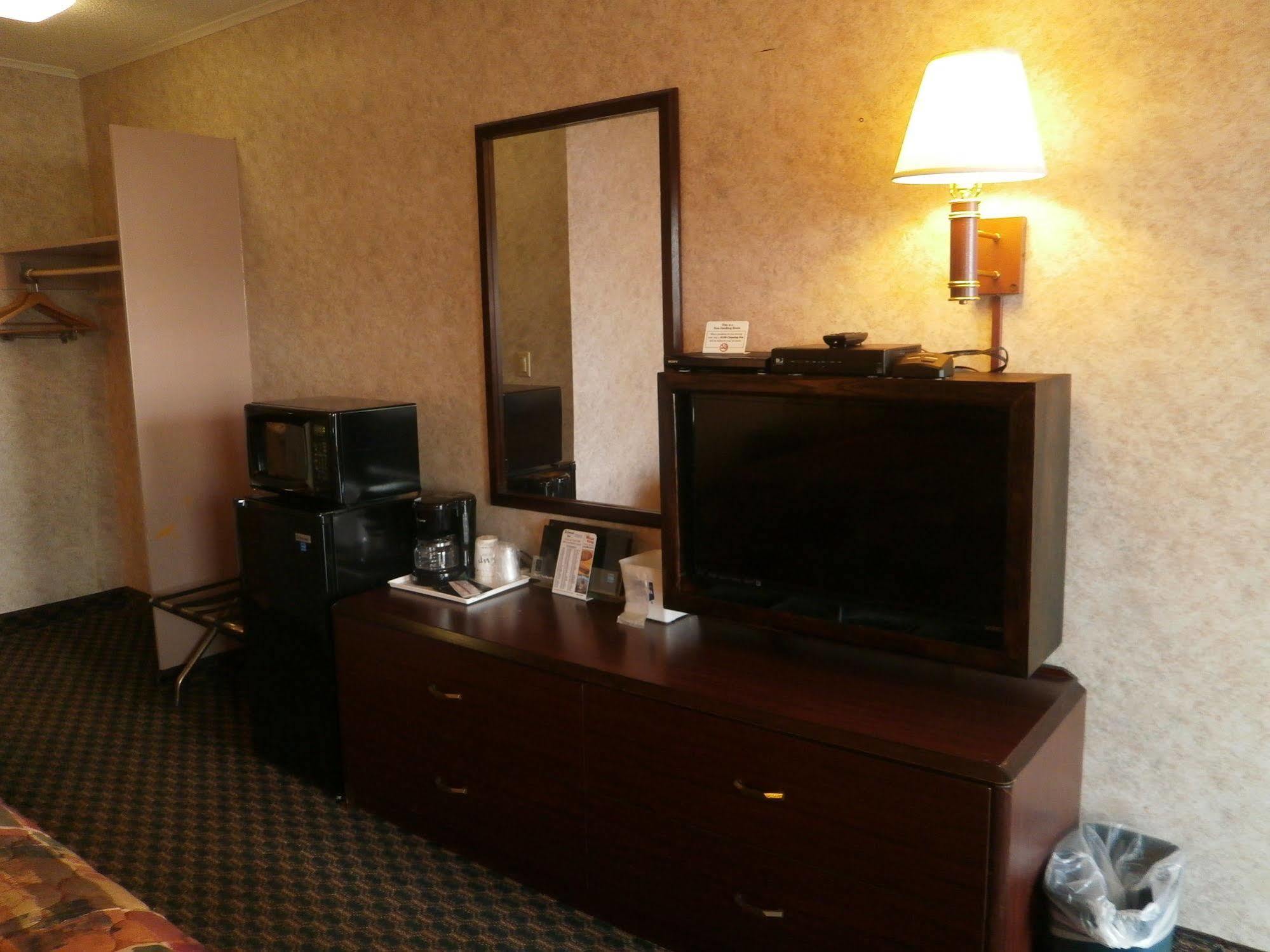 Richmond Inn And Suites Kültér fotó