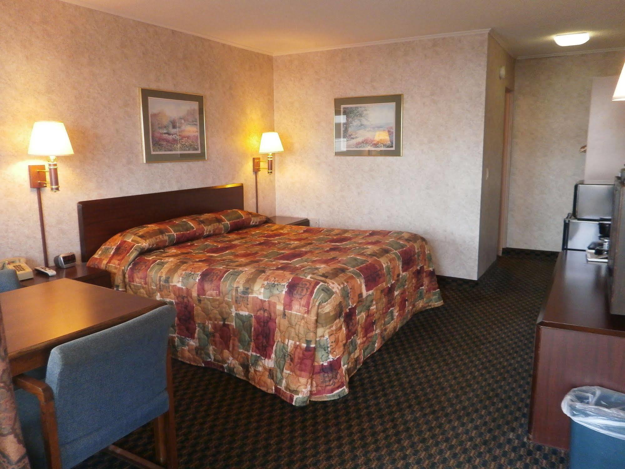 Richmond Inn And Suites Kültér fotó