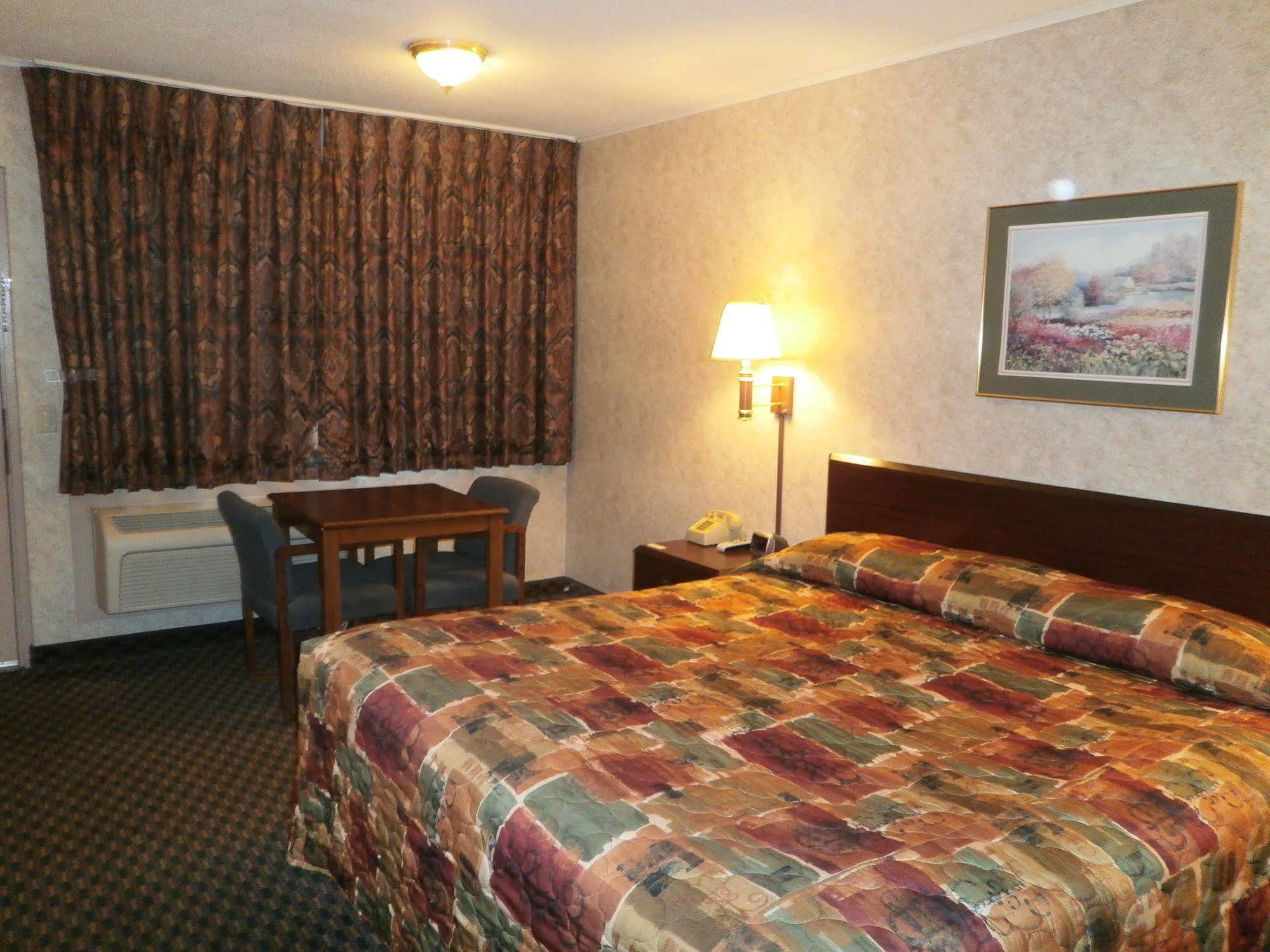 Richmond Inn And Suites Kültér fotó